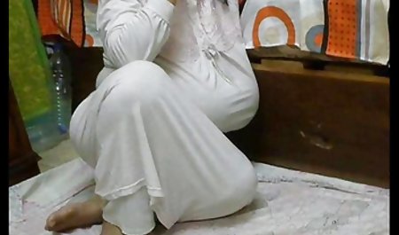دختر برهنه دزدان دریایی سوپر با از دست دادن مردی مرد شد