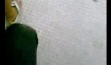 دوست پسر شهوت آور الاغ سکسی سکس دزدان دریایی را در بیرون از منزل می زند